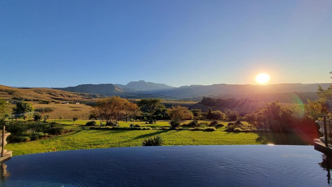 Inkungu Lodge Champagne Valley 外观 照片
