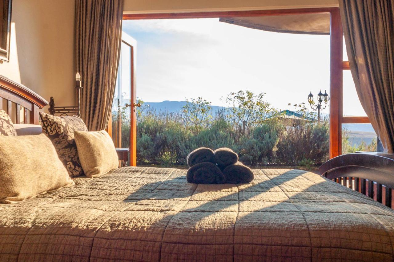 Inkungu Lodge Champagne Valley 外观 照片