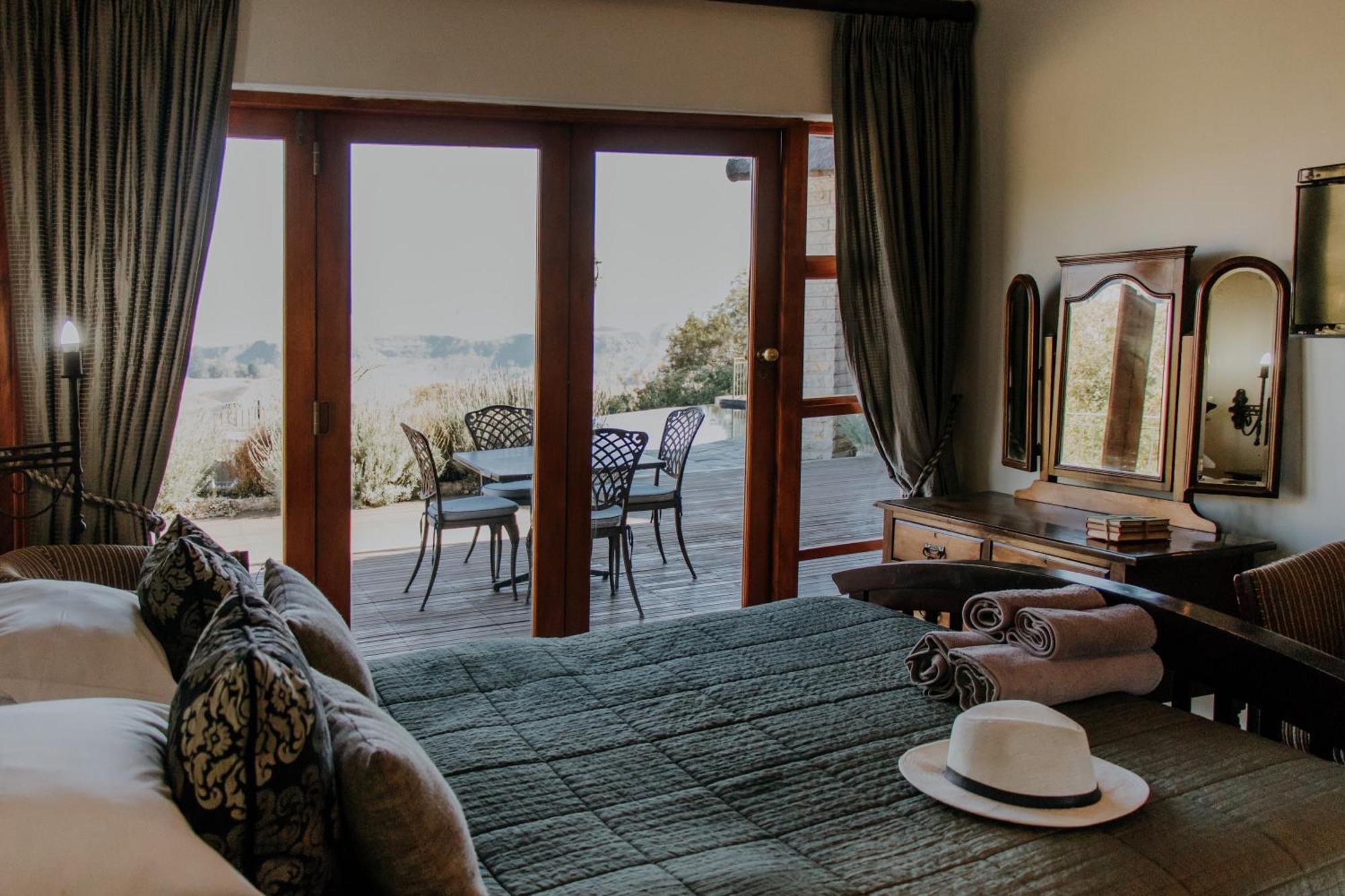 Inkungu Lodge Champagne Valley 外观 照片